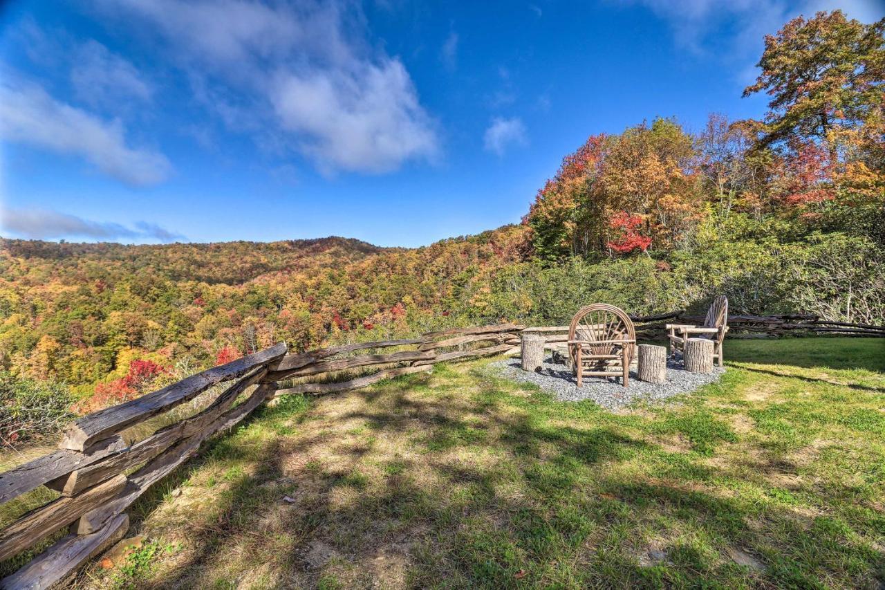 Hilltop Cabin On 5 Acres With Hot Tub And Waterfall! Bryson City Exterior photo